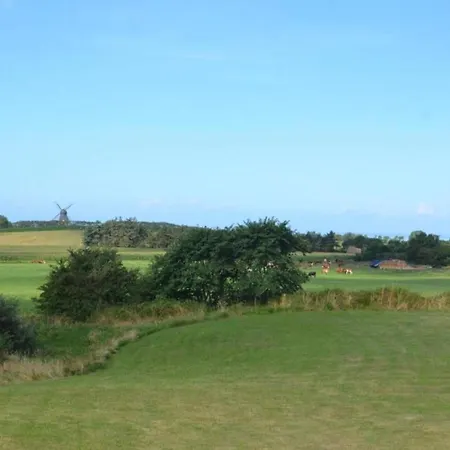 Tranquil Seaside Haven-by Traum Σπίτι διακοπών Store Fuglede