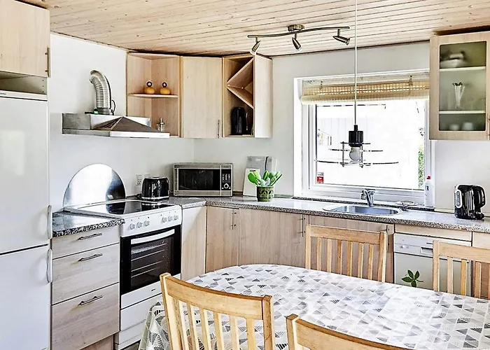 Tranquil Seaside Haven-by Traum Holiday home Store Fuglede